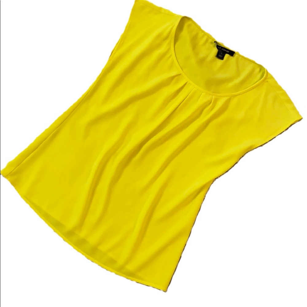 ST. JOHN YELLOW TOP BLOUSE SZ 6 LEMON YELLOW SUMMER